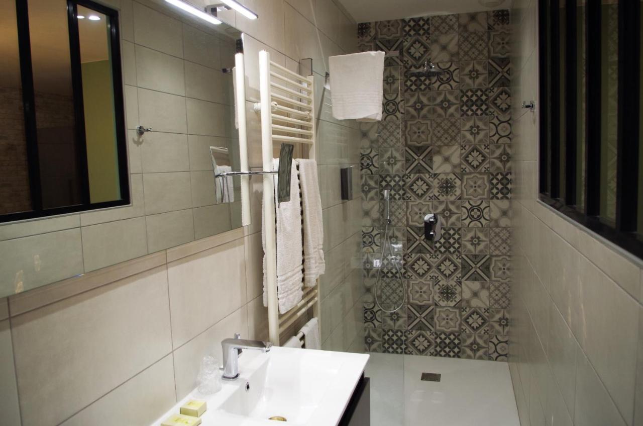 Logis Hotel Les Platanes Reyssouze Экстерьер фото